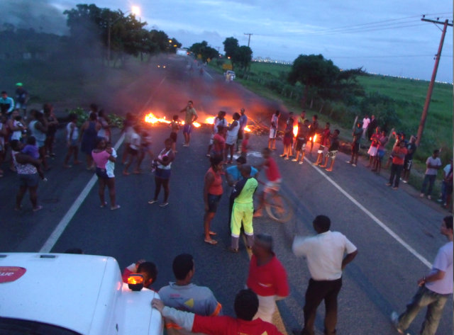 Manifestação Tapera 0612 5