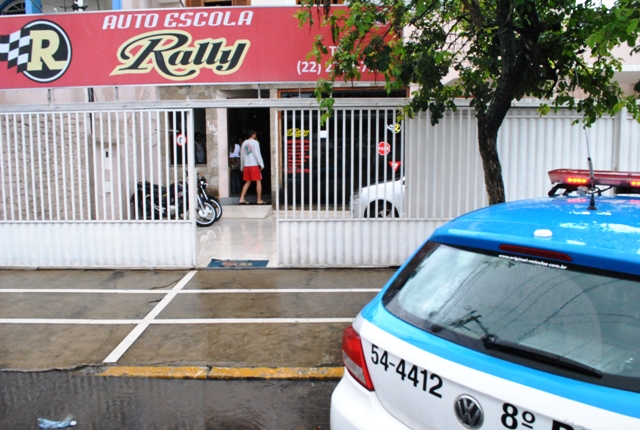 assalto autoescola 3