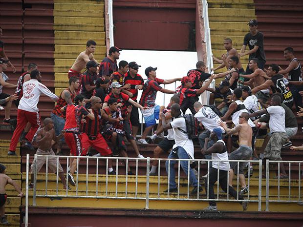 violência estádios