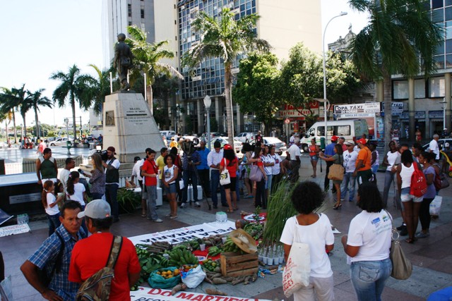 MST Praça São Salvador 4
