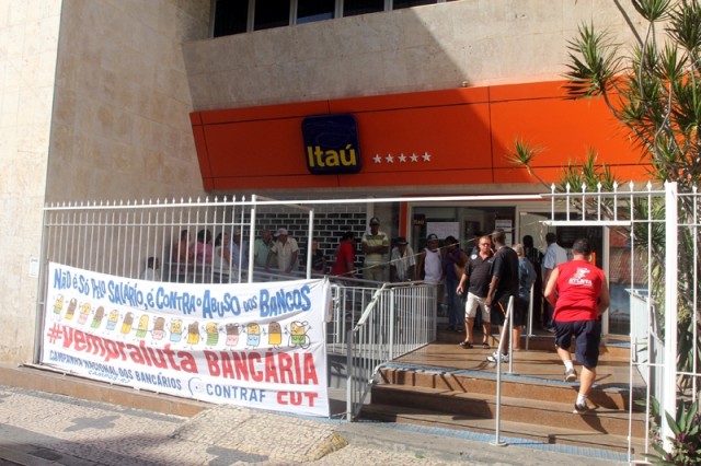 banco fechado 0301