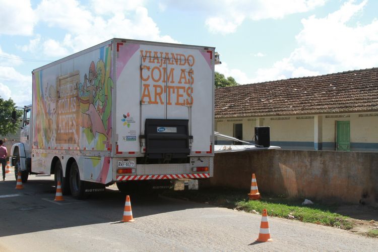 Viajando com as artes