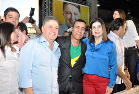 Garotinho, Elymar e Rosinha capa