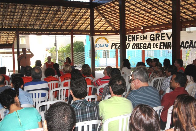 Uenf assembleia 0906 3
