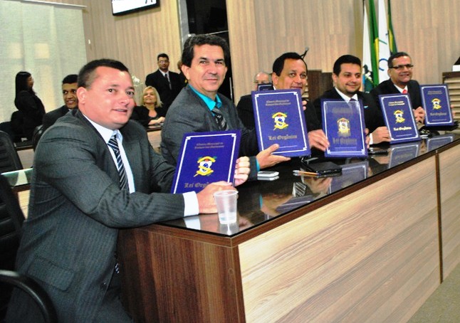 LOM promulgada 6