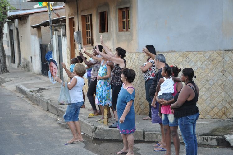 Rosinha carreata 2408 8