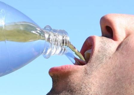 beber água