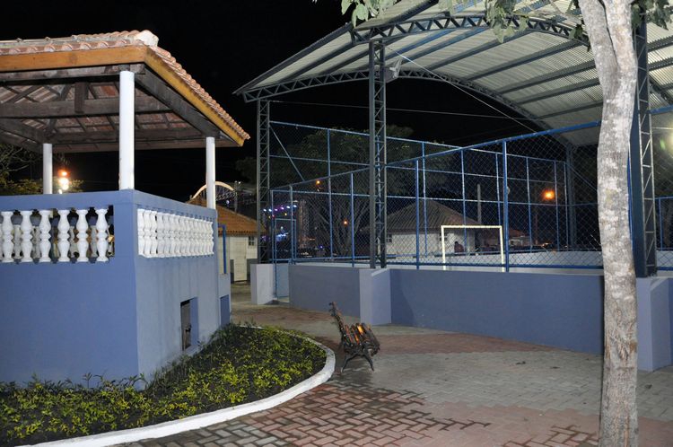 praça de tócos 3