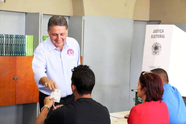 Garotinho vota 0510 5