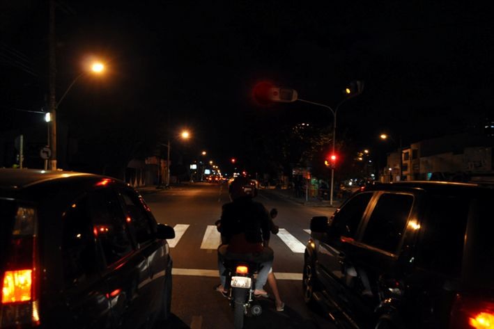 Motoristas  prejudicados com sinais apagados‏