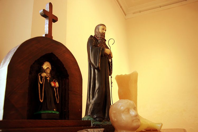 photos (84)