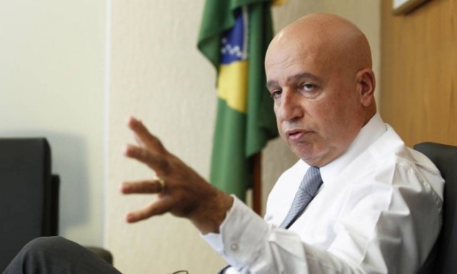 valdir simão