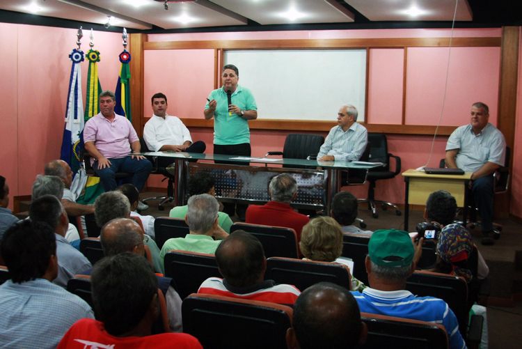 Garotinho reunião 0602 2