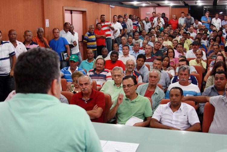 Garotinho reunião 0602