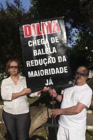 protestodentistaqueimadaspfut02