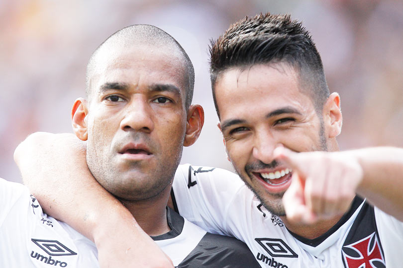 Luan e Rodrigo zagueiros