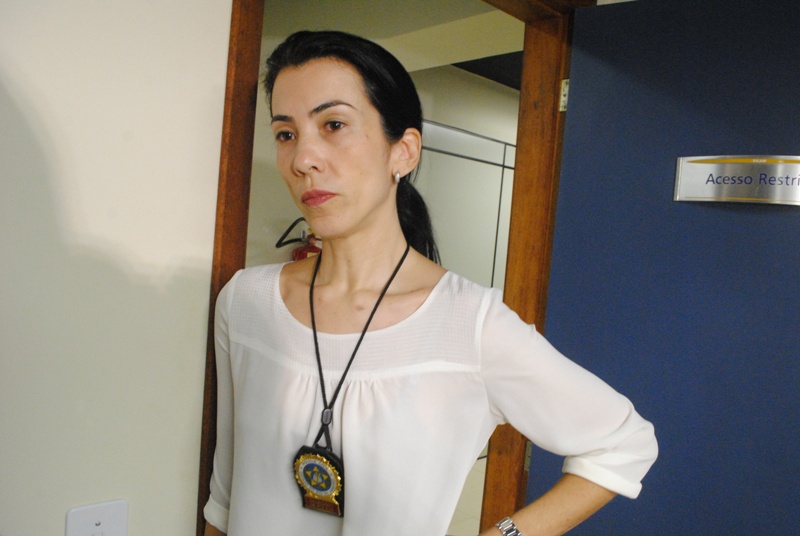 ana paula-delegada