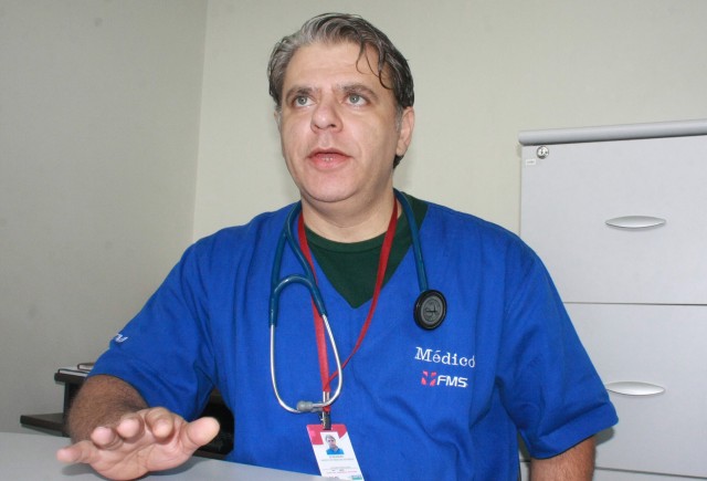 Dr Alexandre diretor da UTI do Ferreira Machado -  RJ -  (3)