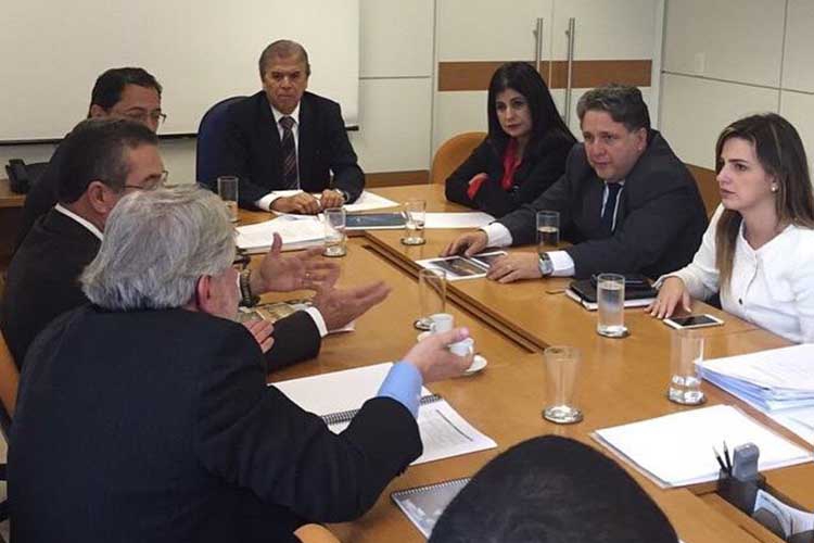 farol barra reunião