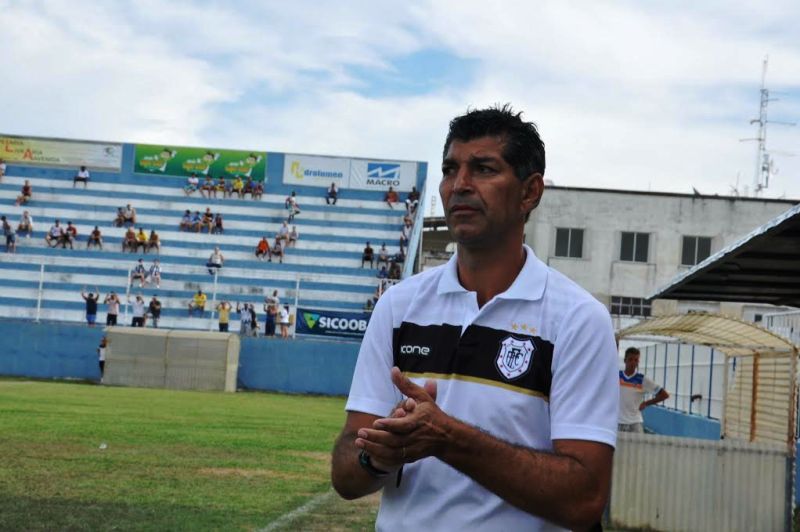 técnico do americano