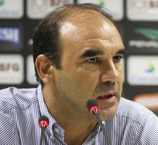 Ricardo Gomes durante coletiva em São Januário