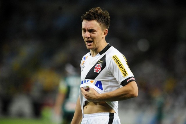 Dagoberto ainda acredita na permanência do Vasco na elite