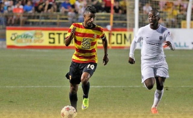 Léo Moura é o principal jogador do Strikers na NASL