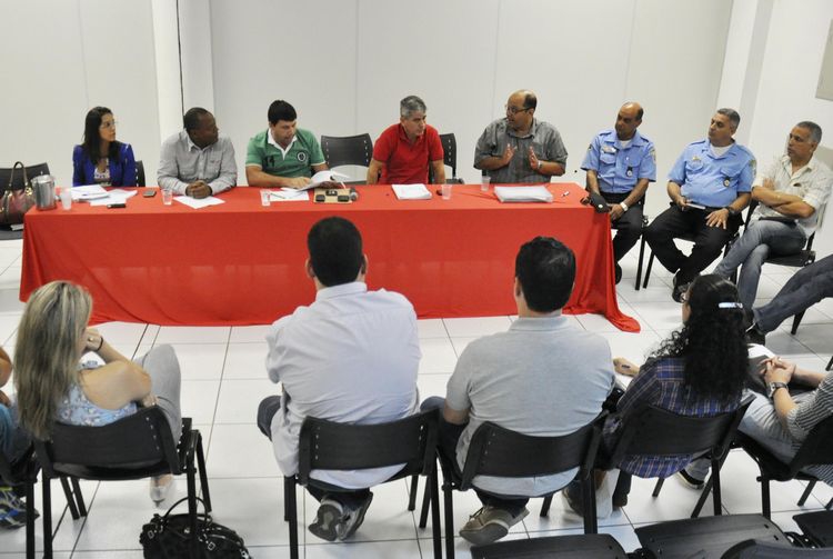 reunião bares casas noturnas 2