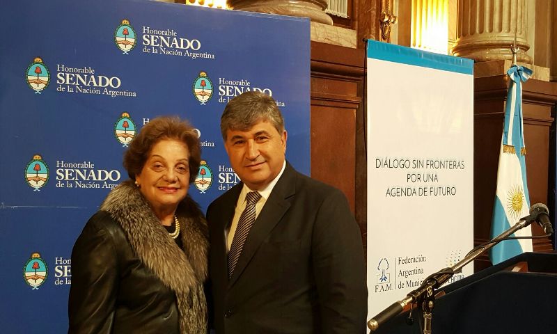 Marlene Salgado, da UNIVERSO  ( Universidade Salgado Oliveira )