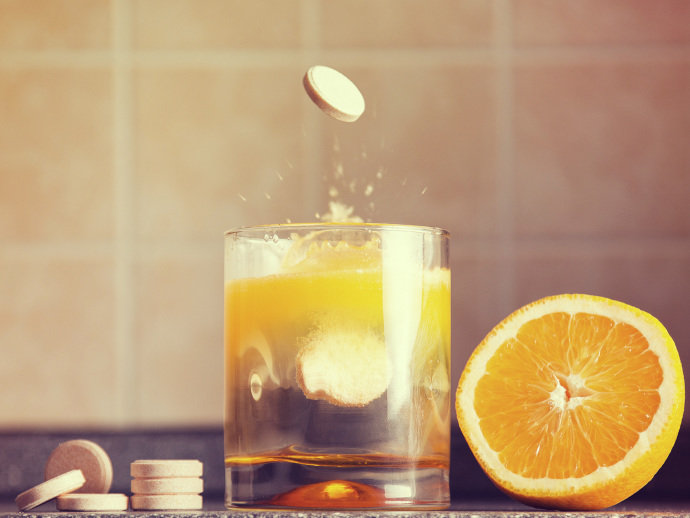 alx_medicina-vitamina-c-20130831-001_original