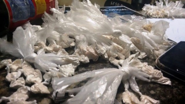 sacolés de cocaína