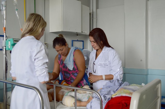 Criança com queimadura atendida no HFM2
