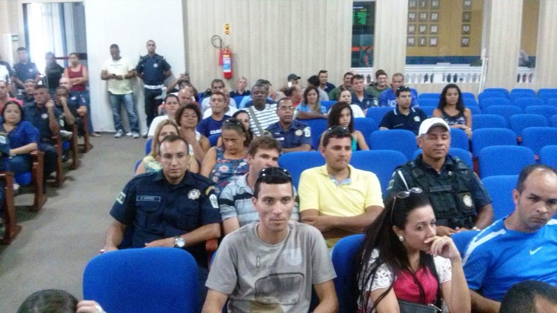 Guardas e auxiliares acompanharam a votação na Câmara