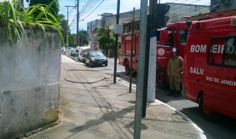 Bombeiros vazamento