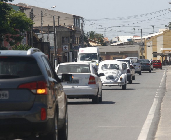 Movimento Estradas RJ 216 Cmpos Farol (1)
