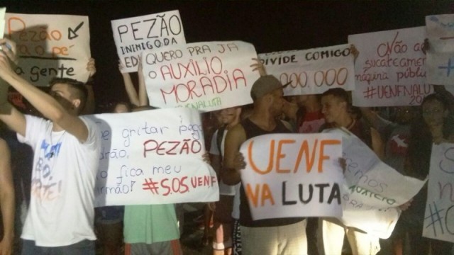 estudantes da uenf manifestação 1