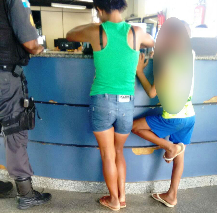 Na 134ª DP/Centro, mãe e menino de nove anos