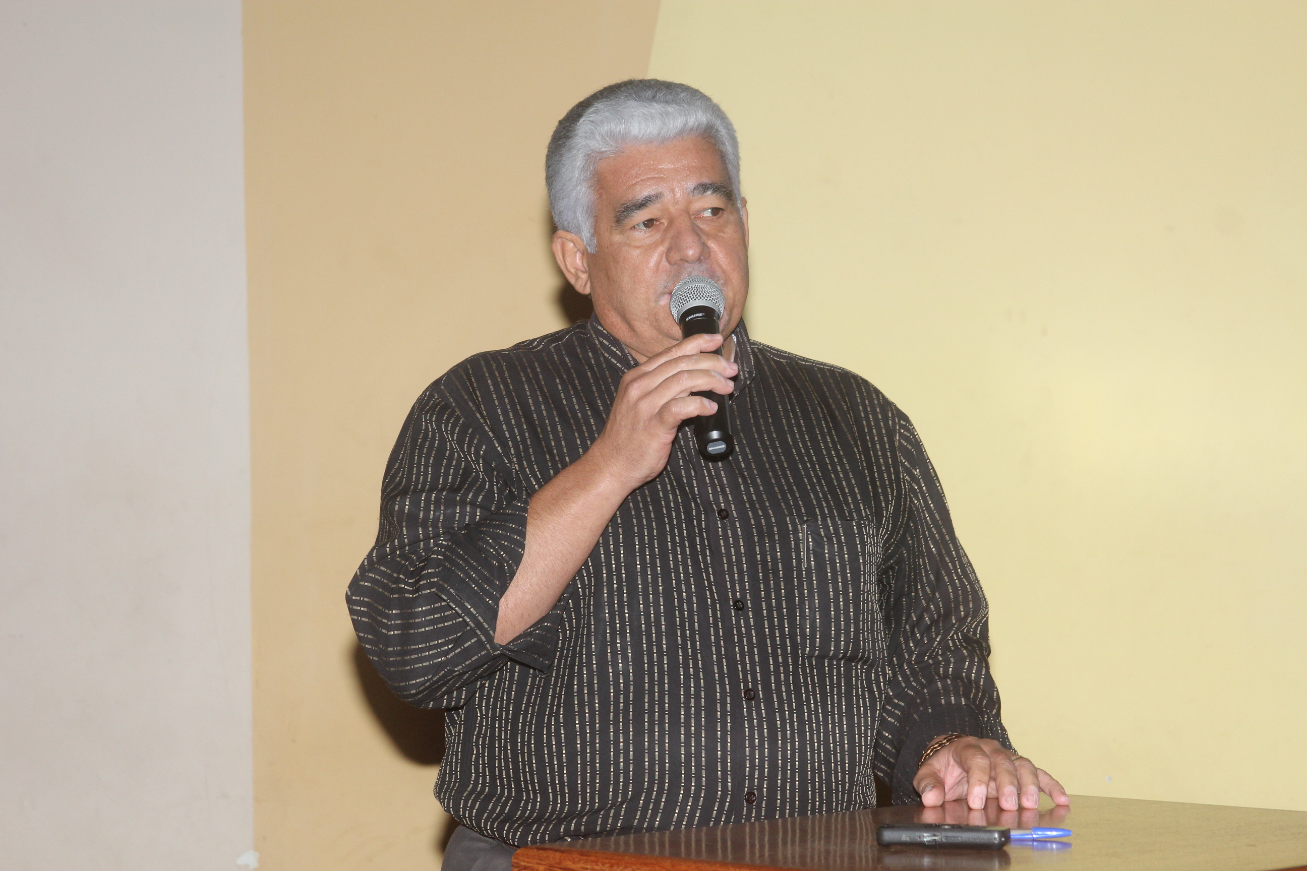 Reunião do Bispo Dom Roberto Ferreria e os prés candidatos a sucessão Municipal de Campos - Nildo Cardoso 20160423 IF- (150)