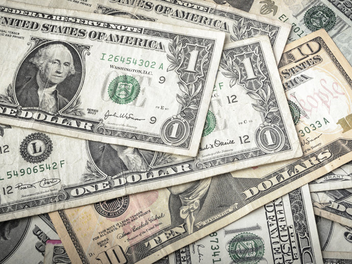 Entrada de dólares no país supera saída em US$ 8,6 bi em fevereiro