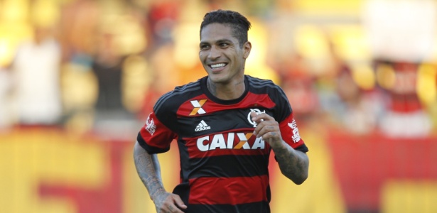 guerrero-comemora-o-seu-gol-pelo-flamengo-contra-o-boavista-no-carioca-1460234524056_615x300