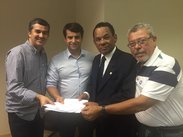 joão peixoto com secretario de saúde