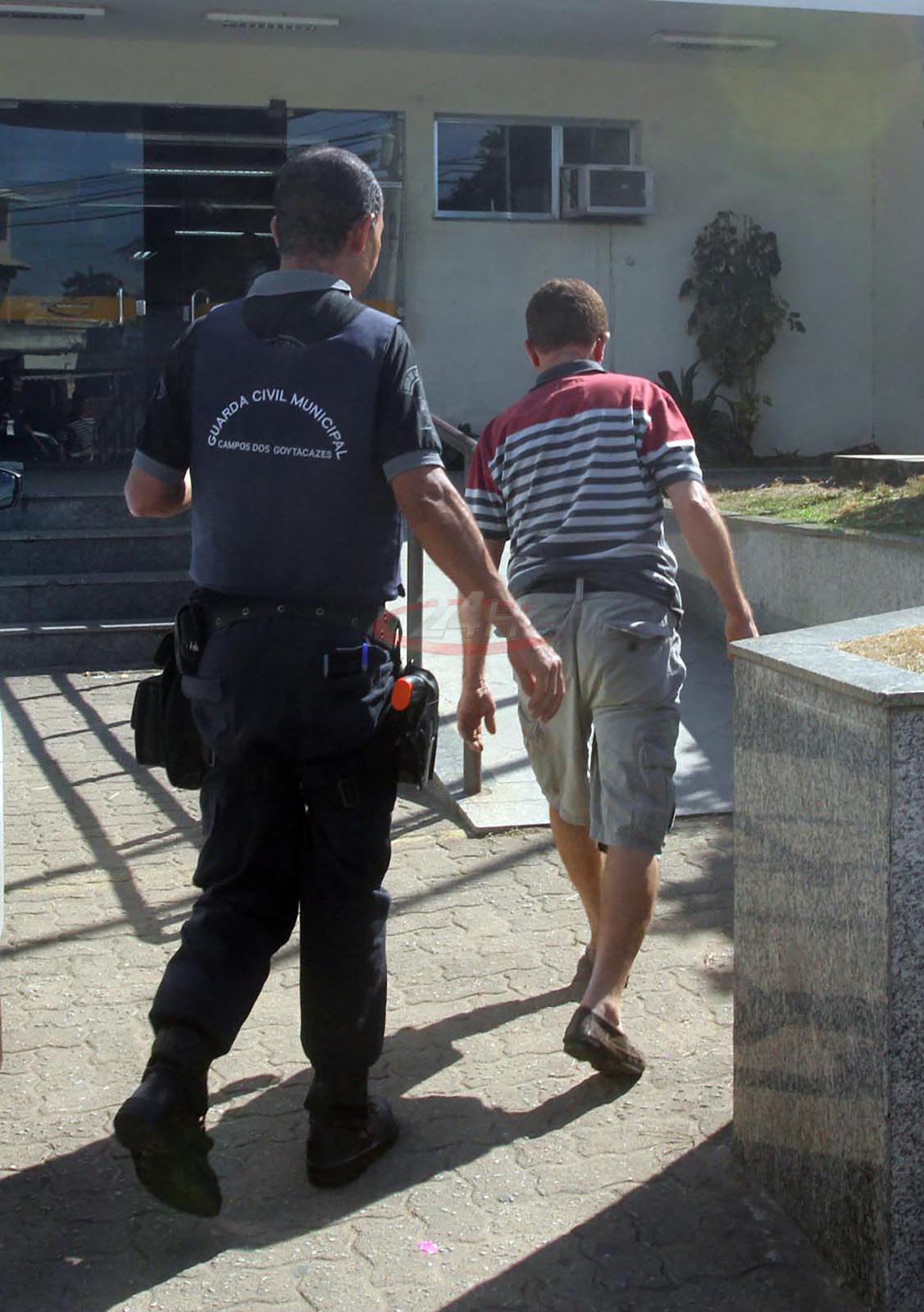 Homem Detido Dirigindo Embriagado (8)