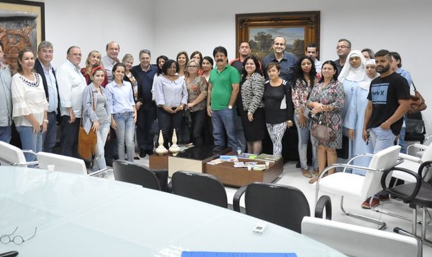 bolsas de estudo garotinho 3