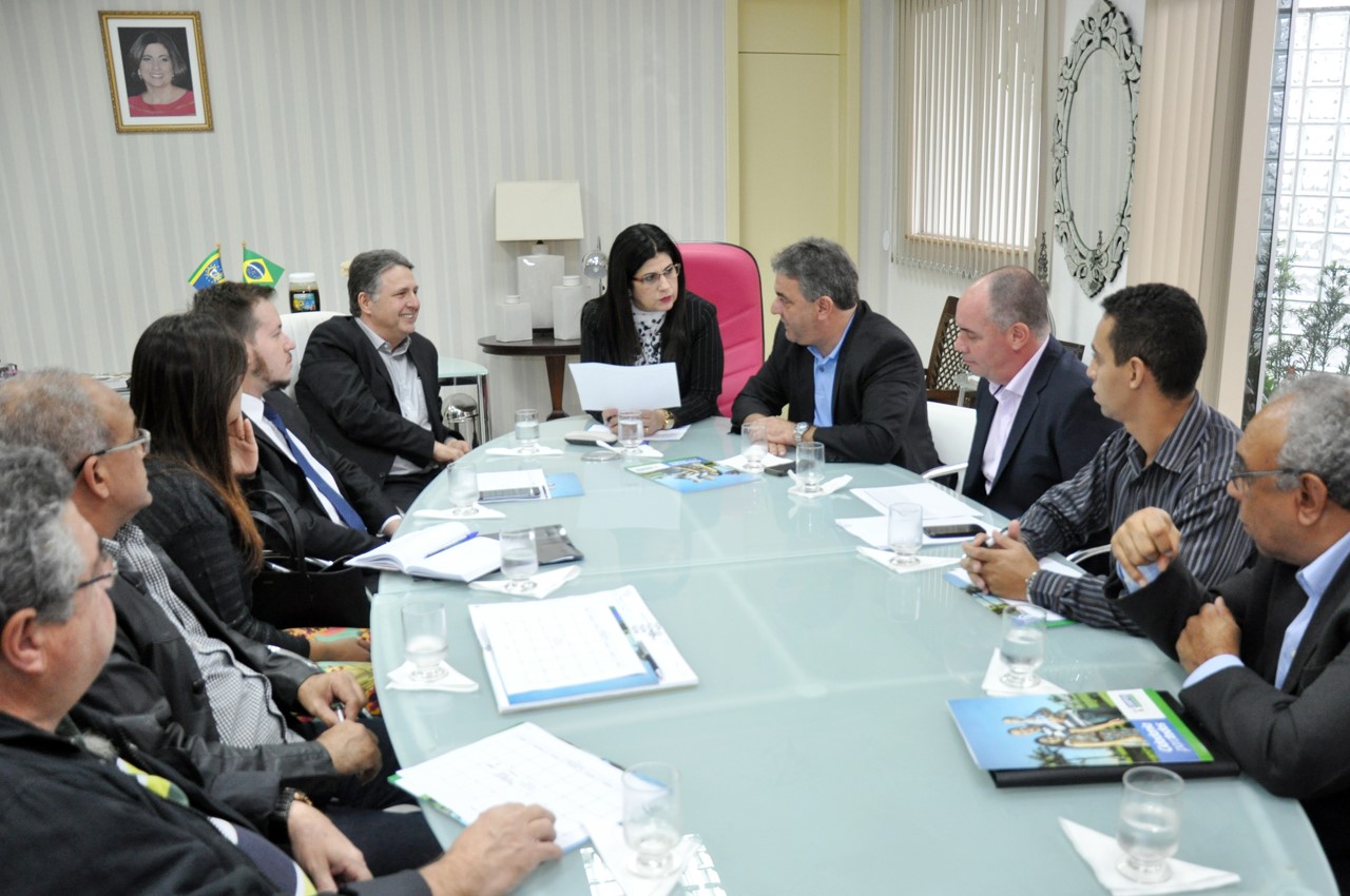 Prefeitura e caixa