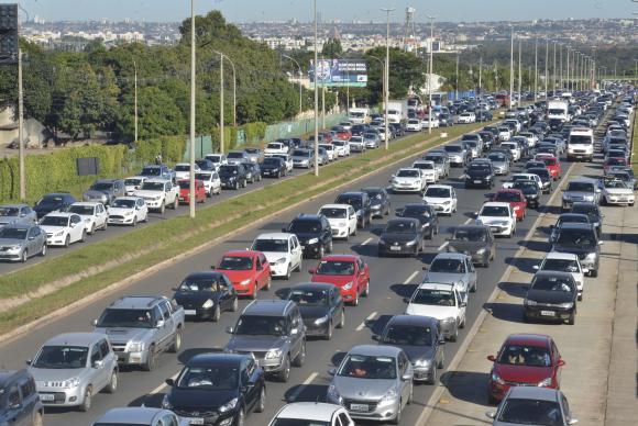 carros nas ruas