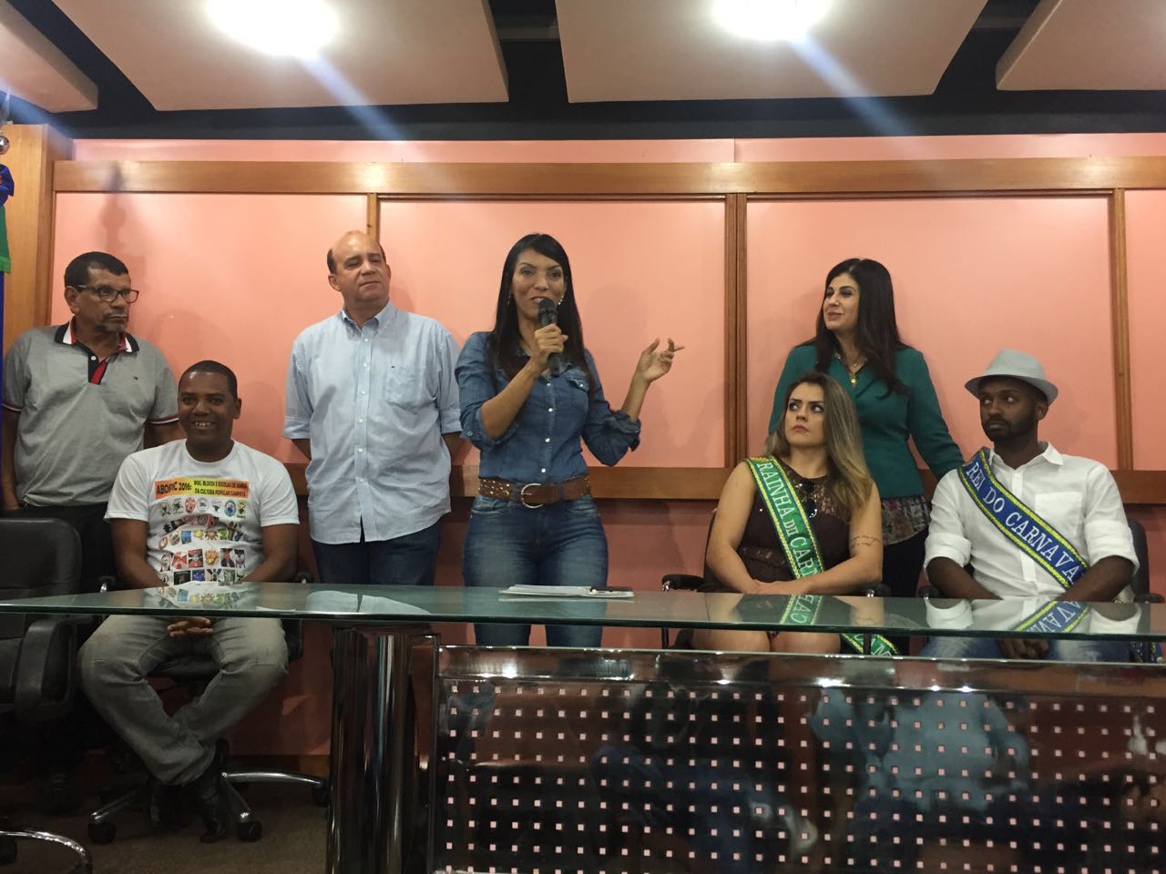 coletiva081