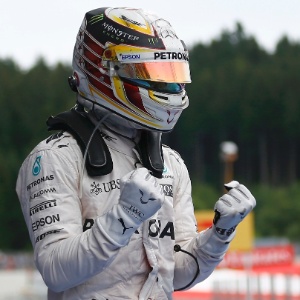 lewis-hamilton-celebra-vitoria-heroica-na-austria-1467554780859_300x300
