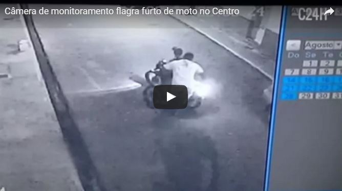 Veja vídeo: flagrante de ladrões furtando moto no Centro