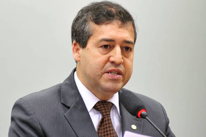 alx_deputado-ronaldo-nogueira-20150616-001_original-e1469030744607