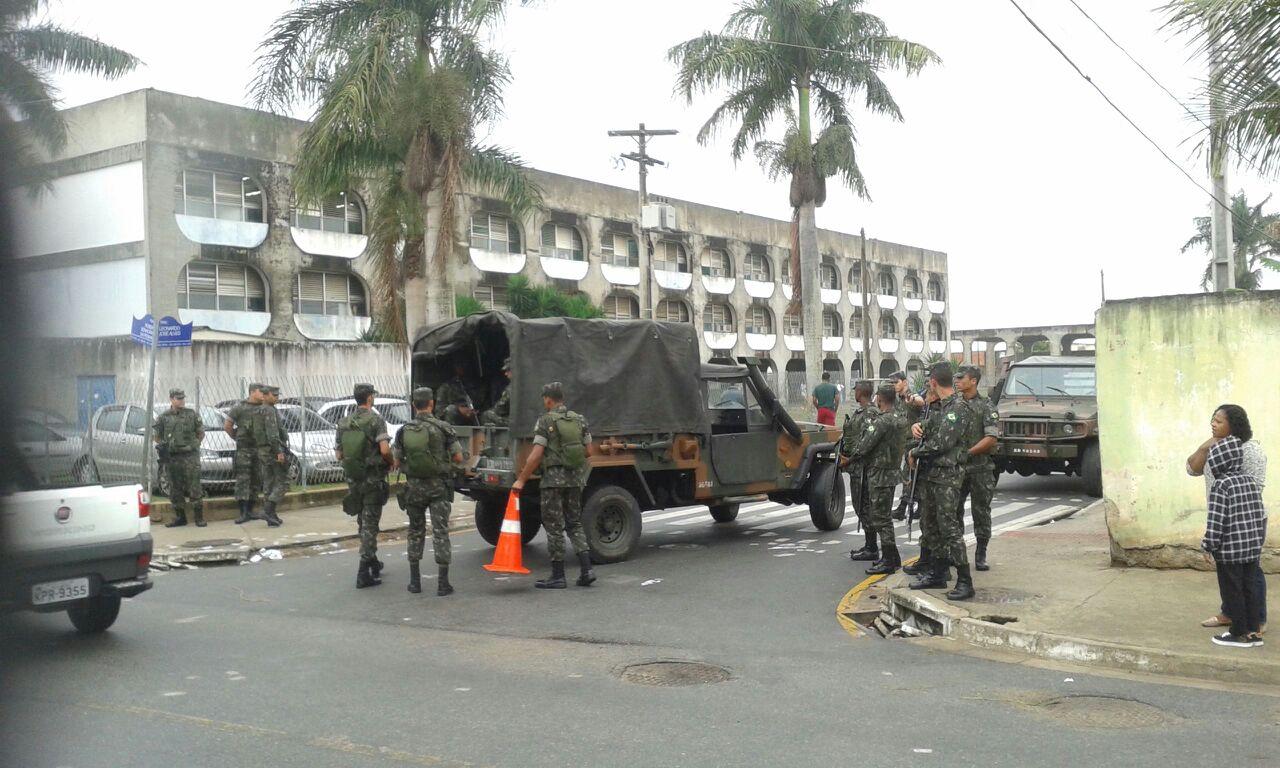 exercito nas ruas